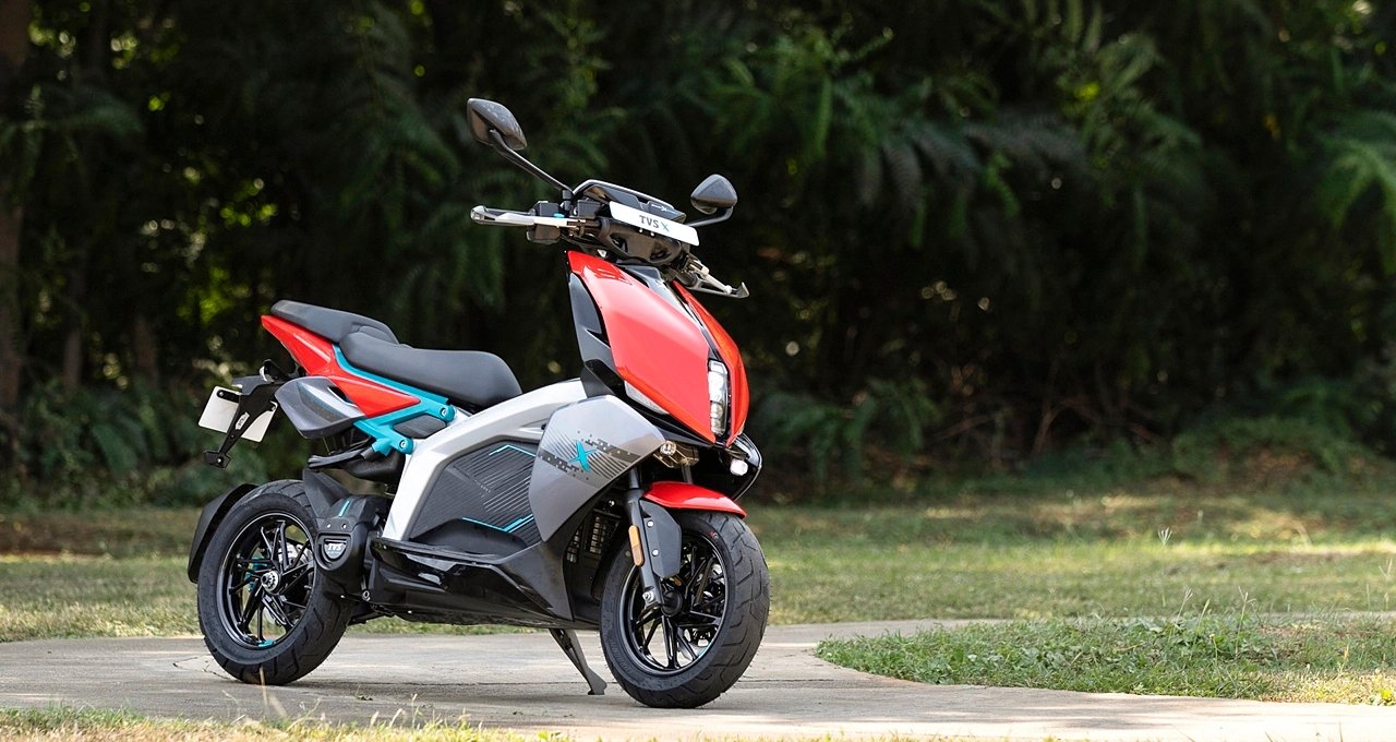 स्टाइल पावर और स्मार्टनेस का परफेक्ट कॉम्बो TVS X Electric Scooter