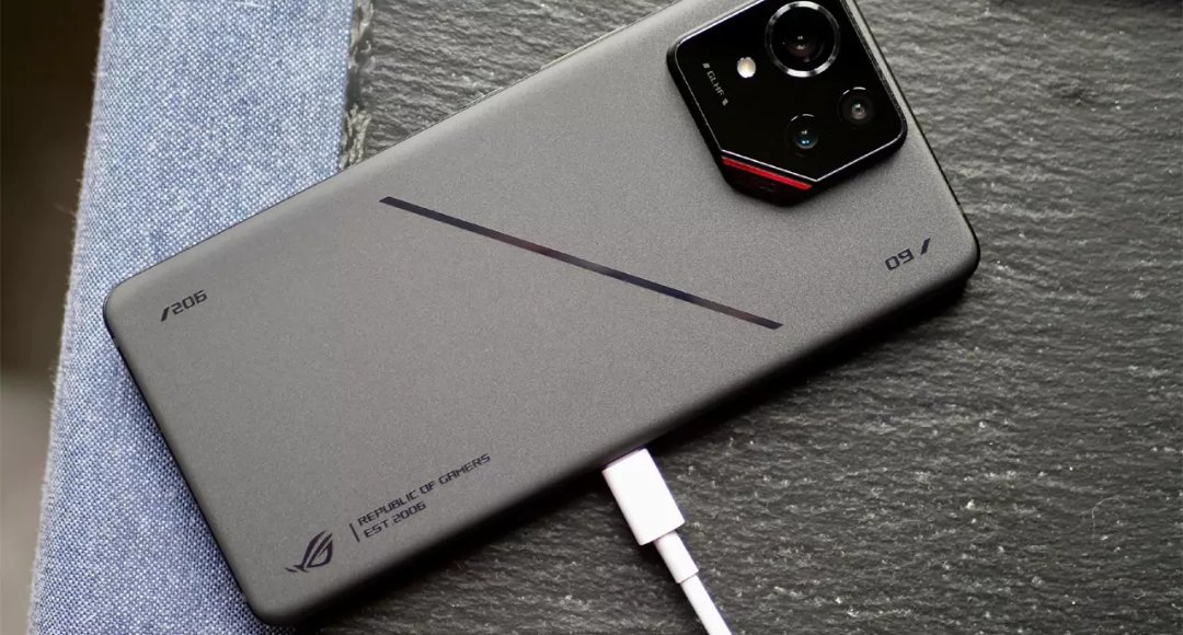 Asus ROG Phone 9 Pro: गेमिंग का बादशाह लौट आया दिल चुराने वाले फीचर्स के साथ