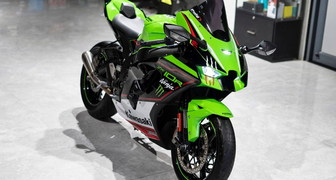 Kawasaki Ninja ZX-10R: स्पीड पावर और परफॉर्मेंस का जबरदस्त तूफान