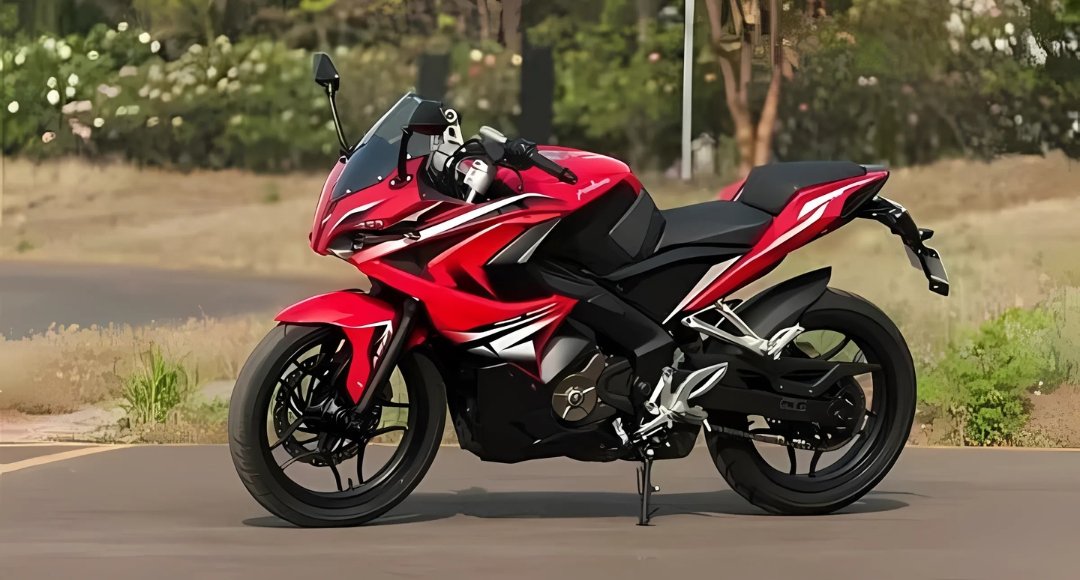Bajaj Pulsar RS 200: एक शानदार बाइक जो आपके दिल को छू लेगी