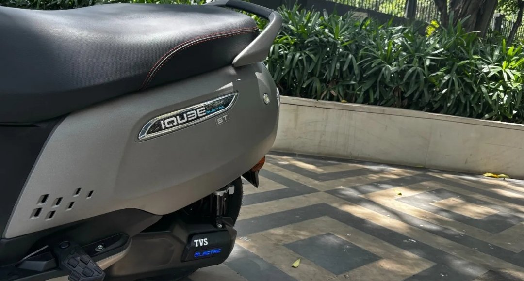TVS iQube: एक स्मार्ट इलेक्ट्रिक स्कूटर जो आपकी जिंदगी को बनाए और भी आसान