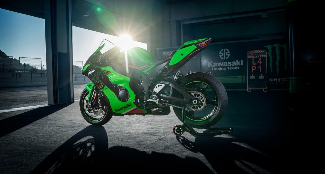 Kawasaki Ninja ZX-10R: स्पीड पावर और परफॉर्मेंस का जबरदस्त तूफान