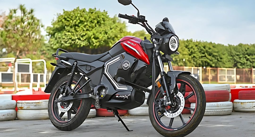 Revolt RV BlazeX एक स्टाइलिश पावरफुल और भविष्य के लिए तैयार इलेक्ट्रिक बाइक