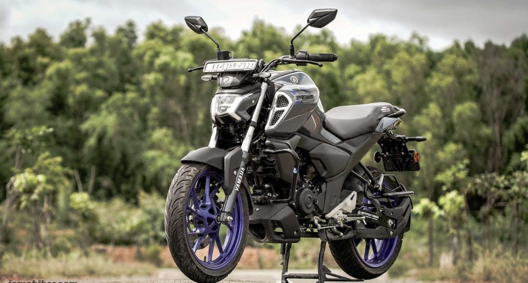 Yamaha FZS FI V4: युवा दिलों की धड़कन स्टाइल और परफॉर्मेंस का जबरदस्त मेल