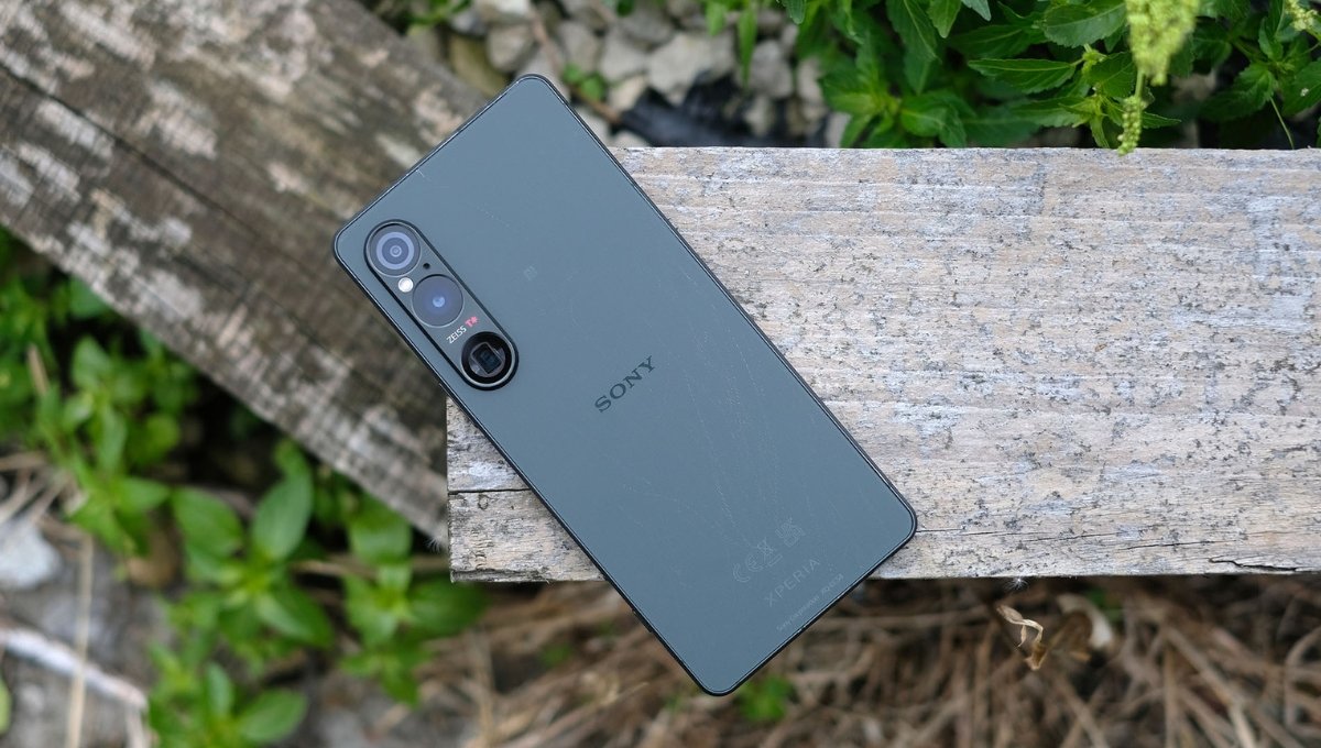 ₹99,999 की रेंज में Sony Xperia 1 VII लाया 4K कैमरा और 5000mAh बैटरी का कमाल