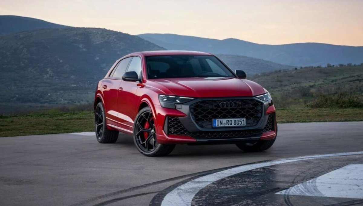 Audi RS Q8: 632 बीएचपी के साथ शानदार लग्ज़री SUV, कीमत केवल Rs. 2.49 करोड़ में
