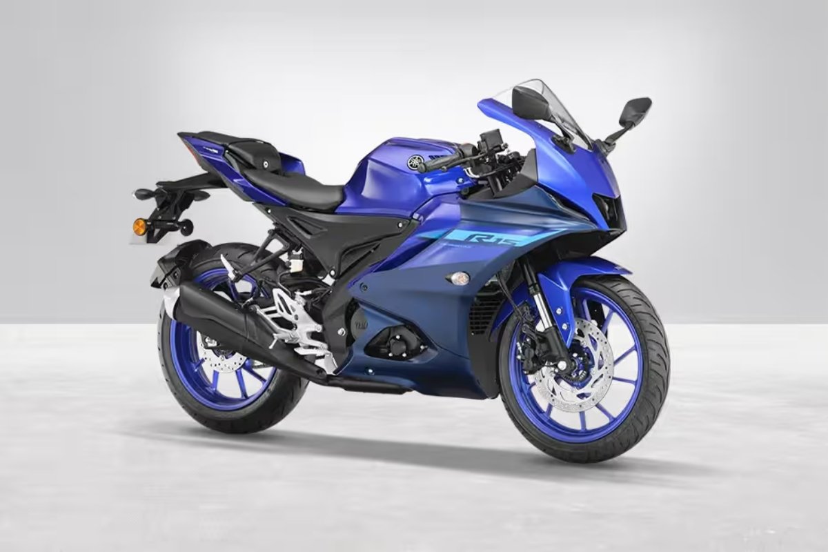 Yamaha R15 V4: हल्की, ताकतवर और स्टाइलिश एक परफेक्ट स्पोर्ट्स बाइक सिर्फ ₹1.82 लाख में