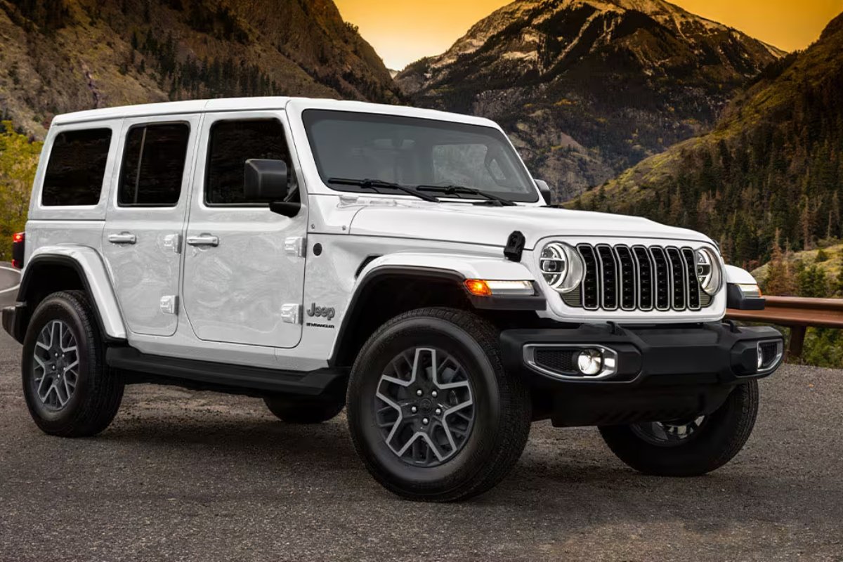 Jeep Wrangler: पावर लग्ज़री और रोमांच की सवारी ₹67.65 लाख से शुरू