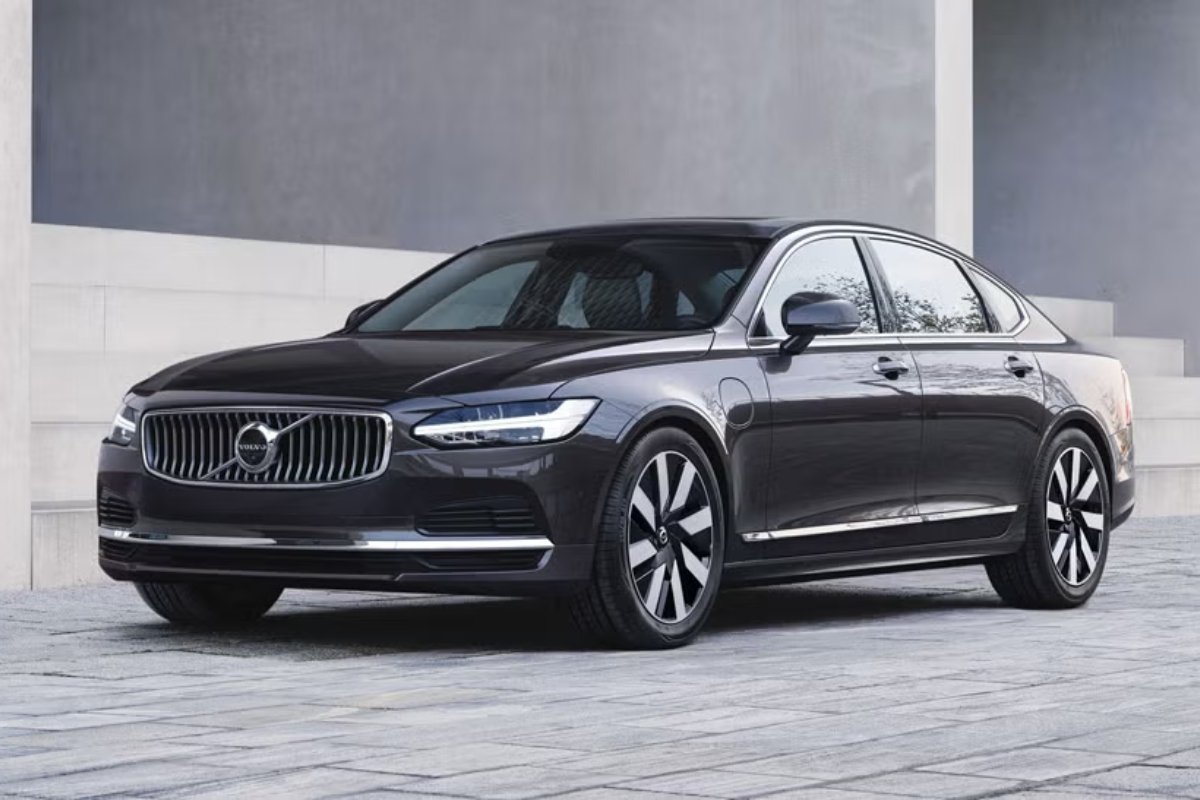 ₹78.5 लाख में मिलेगी फाइव स्टार सेफ्टी और क्लासिक इंटीरियर वाली Volvo S90