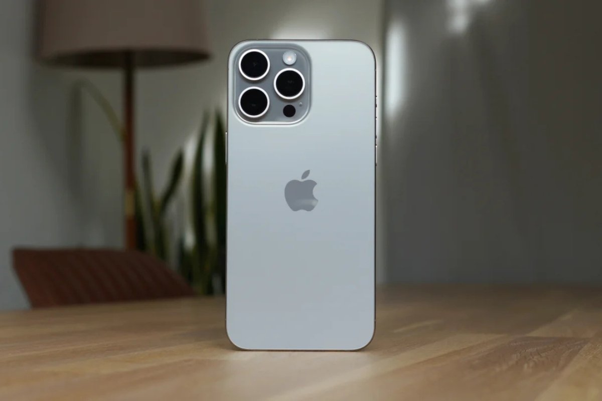 iPhone 15 Pro का 8GB RAM वाला वर्जन कितना दमदार है जानिए सब कुछ यहां