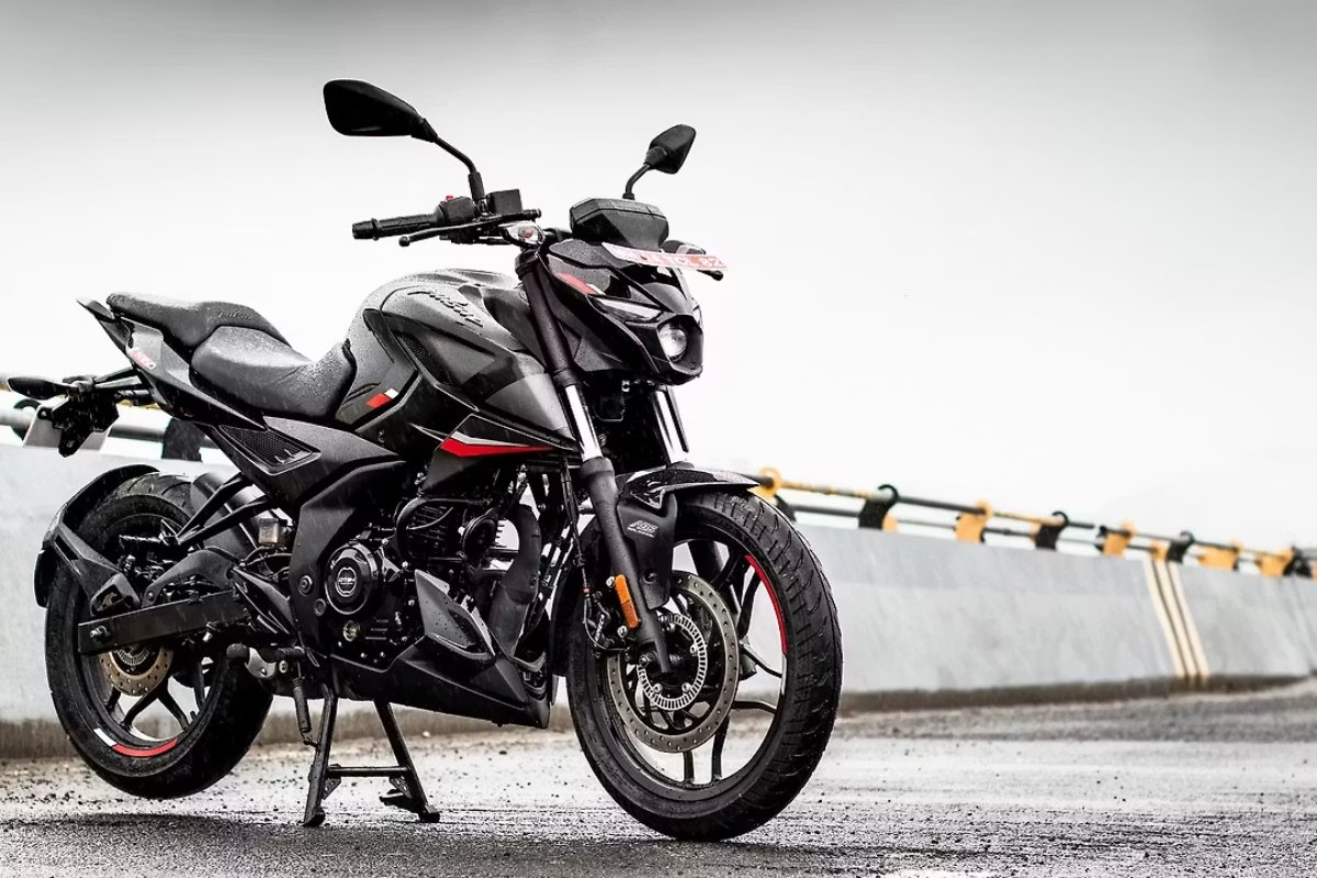 Bajaj Pulsar N160: दमदार परफॉर्मेंस और स्टाइल के साथ, कीमत ₹1,22,959 में आपके सपनों की बाइक