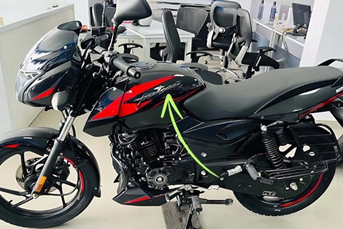 Bajaj Pulsar 125: दमदार फीचर्स के साथ स्टाइलिश बाइक, EMI सिर्फ Rs. 2,978/माह में