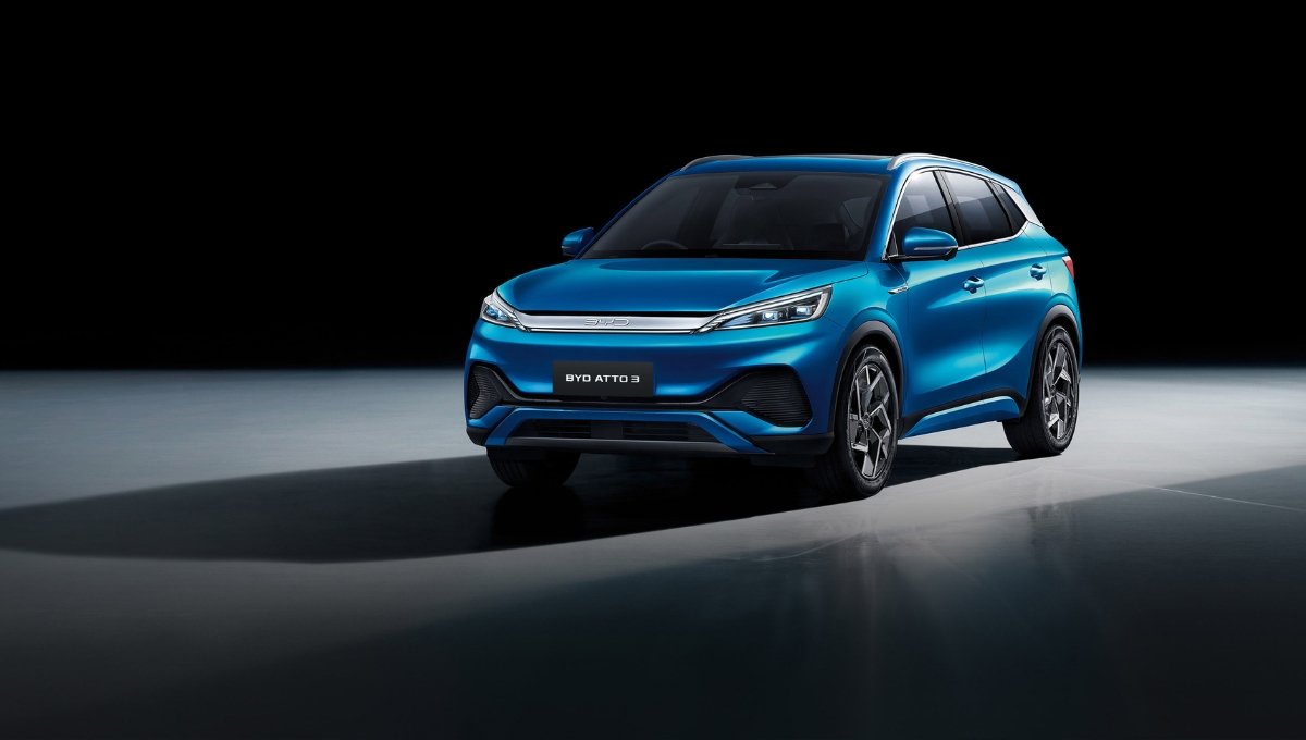 BYD Atto 3: ₹33 लाख में मिले 521 किमी की रेंज और लग्जरी फीचर्स वाला दमदार इलेक्ट्रिक SUV