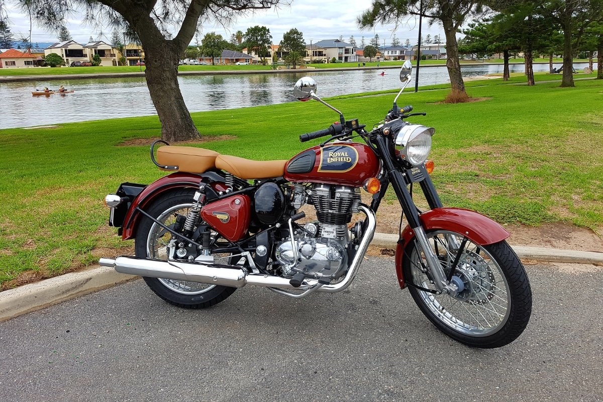 Royal Enfield Classic 350: दमदार स्टाइल और पावर का संगम कीमत और EMI सिर्फ ₹6,694/महीना