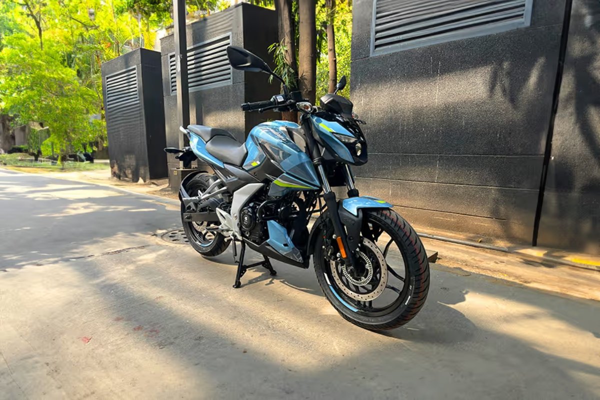 Bajaj Pulsar N160: दमदार परफॉर्मेंस और स्टाइल के साथ, कीमत ₹1,22,959 में आपके सपनों की बाइक