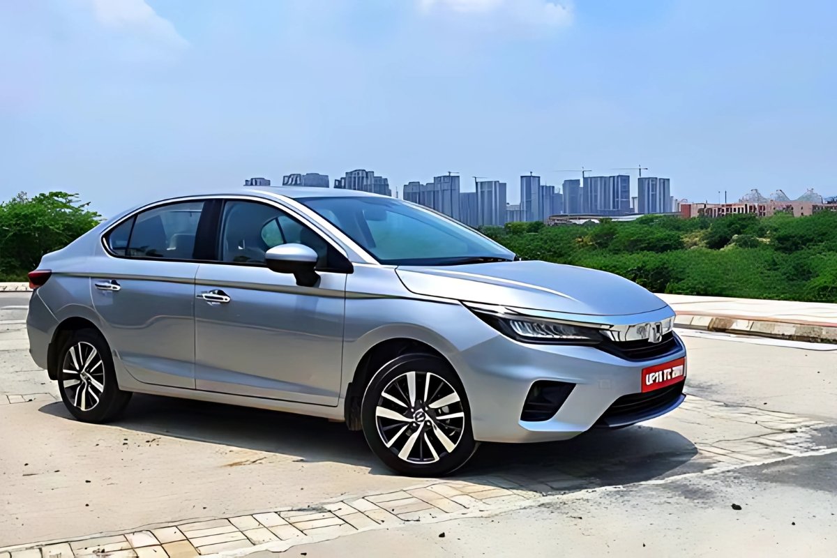 शानदार लुक्स जबरदस्त परफॉर्मेंस यही है Honda City