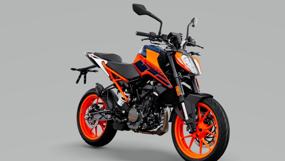 KTM 200 Duke: जबरदस्त स्टाइल, 24.67 bhp की ताक़त और ₹1.96 लाख की कीमत में शानदार परफॉर्मेंस