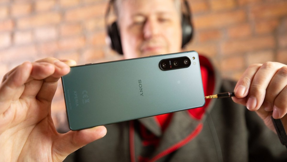 Sony Xperia 5 IV: ₹90,000 में प्रीमियम डिज़ाइन, दमदार कैमरा और 5000mAh बैटरी वाला शानदार स्मार्टफोन
