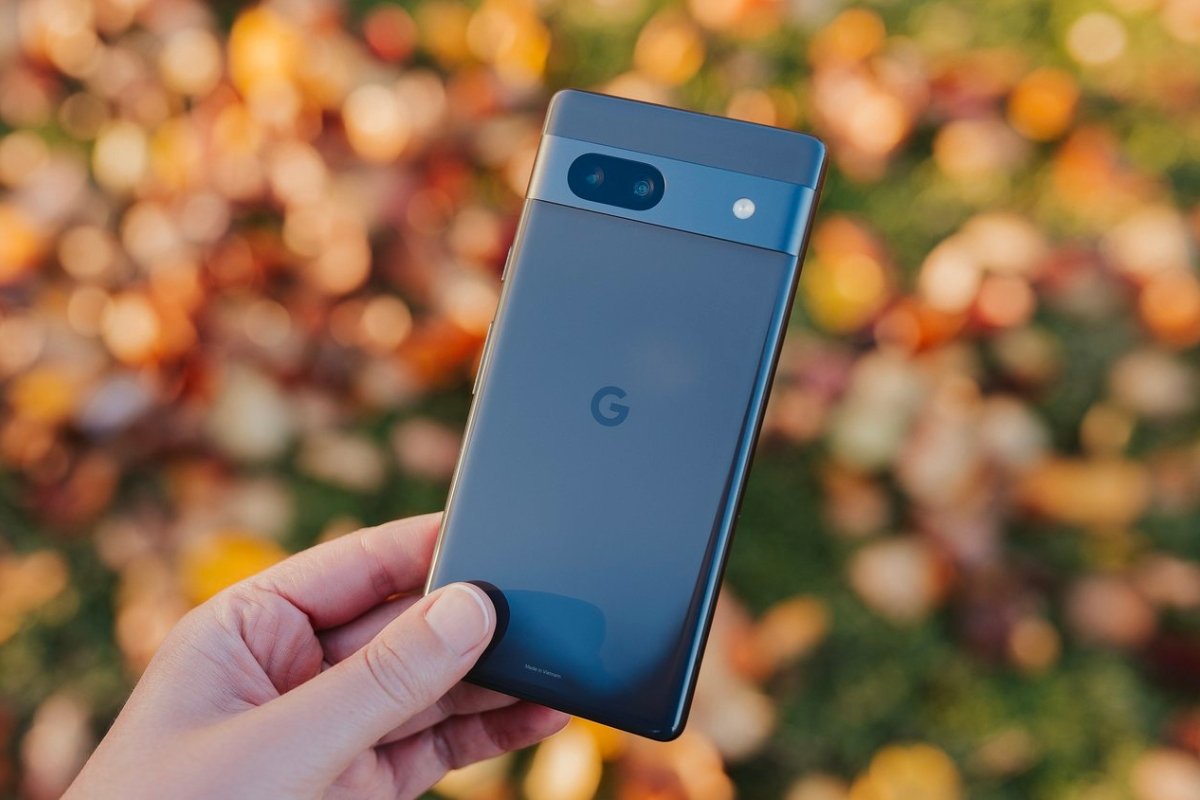 Google Pixel 7a: दमदार 4385mAh बैटरी, 18W फास्ट चार्जिंग और शानदार फीचर्स के साथ स्मार्टफोन