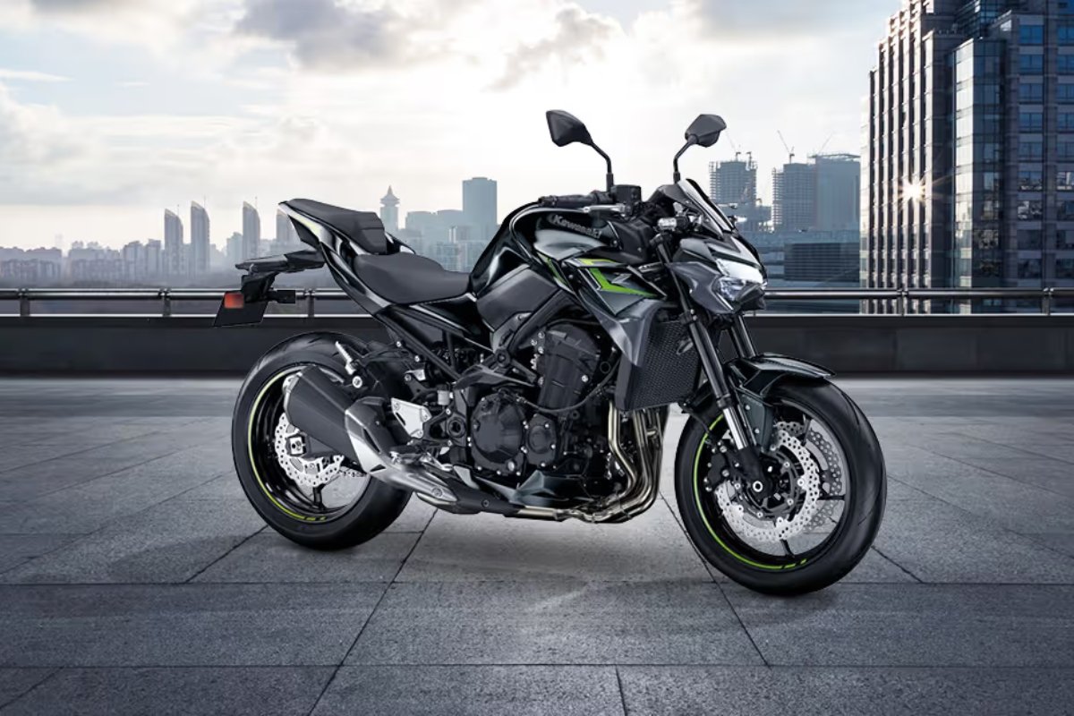 Kawasaki Z900: दमदार परफॉर्मेंस और स्टाइल के साथ, कीमत सिर्फ ₹9,38,000 में