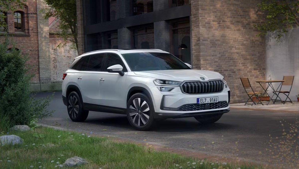 Skoda Kodiaq: एक सशक्त और आरामदायक यात्रा का अनुभव, अब EMI ₹1.23 लाख से