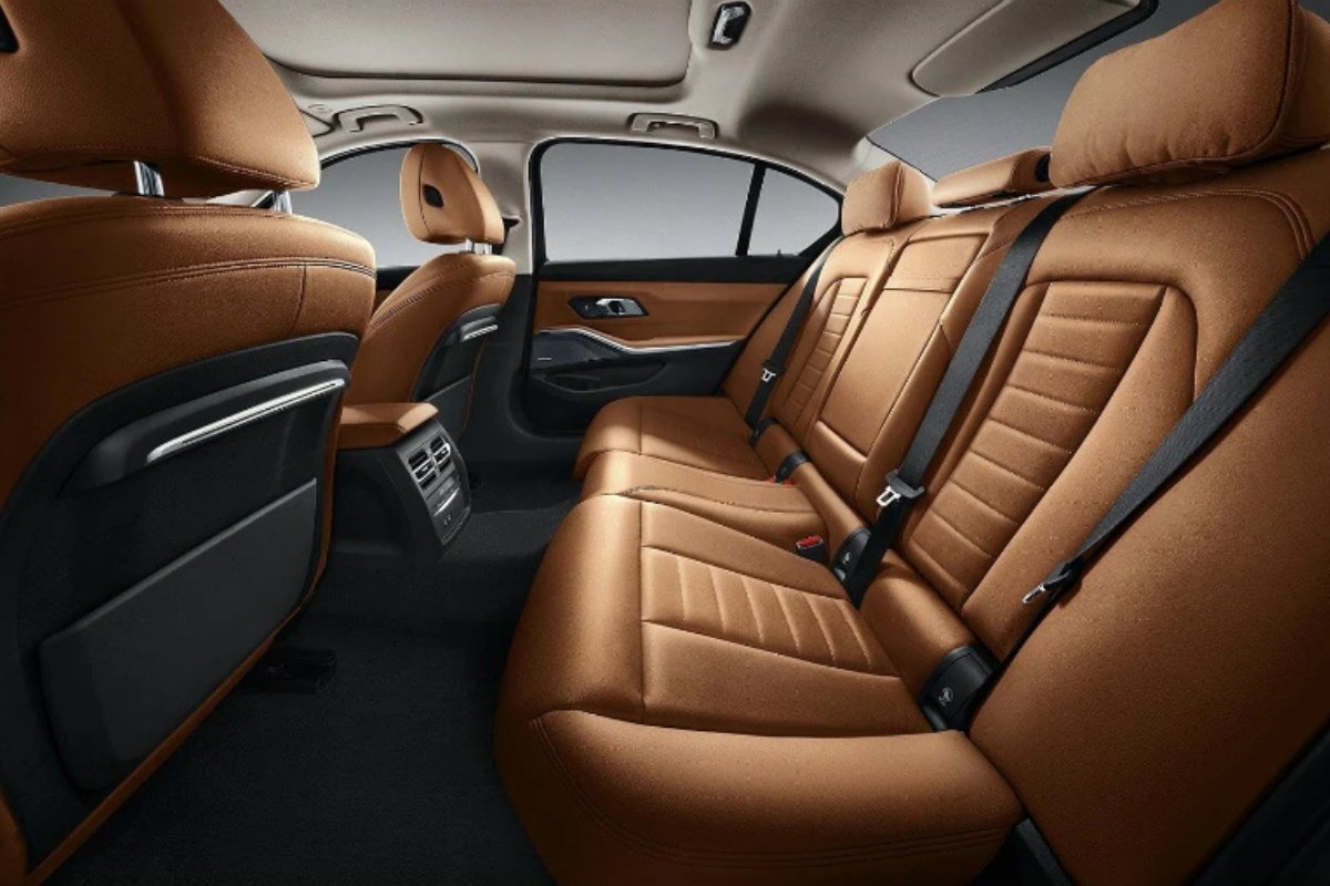 BMW 3 Series LWB: अब और भी ज्यादा स्पेस लग्जरी और परफॉर्मेंस के साथ तैयार है दिल जीतने को