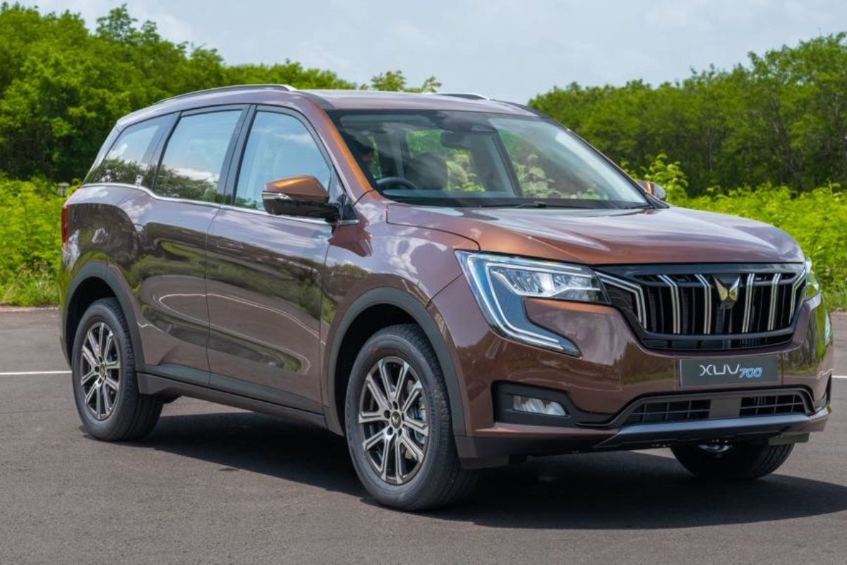 16.57 kmpl माइलेज और 182bhp पावर Mahindra XUV700 बना हर सफर का राजा