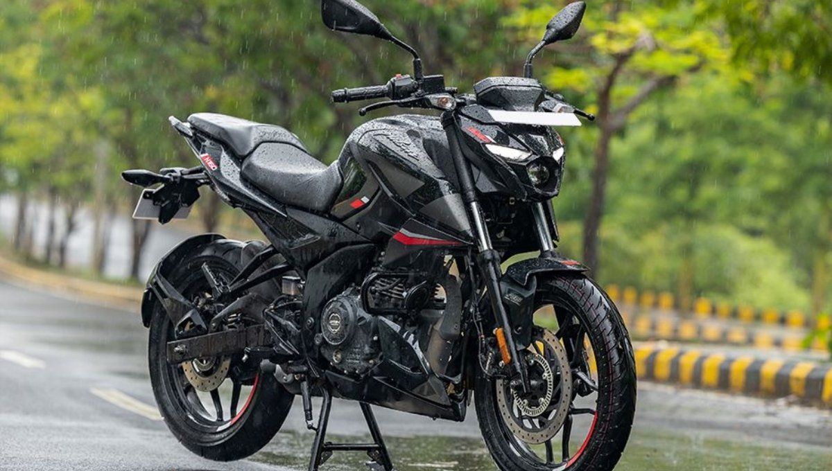 ₹1.3 लाख में मिल रही है 120 kmph की रफ्तार वाली Bajaj Pulsar N160 अब हर राइड बनेगी यादगार