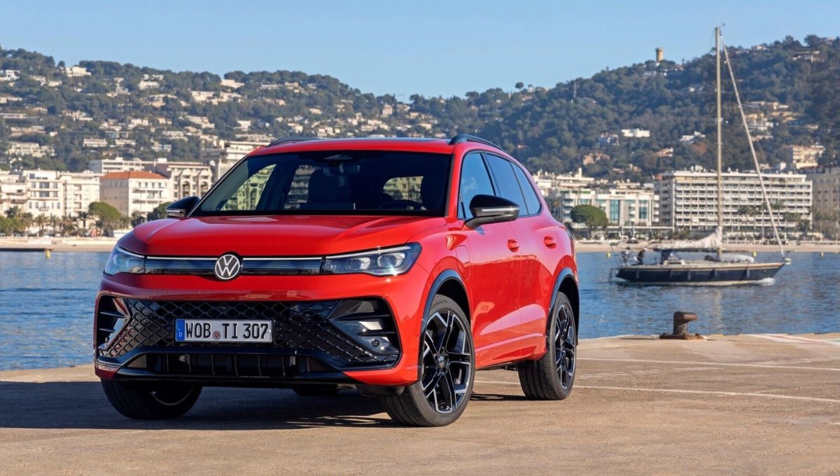Volkswagen Tiguan R-Line: 35 लाख की कीमत में मिले 9 एयरबैग, ADAS और 4x4 पावर