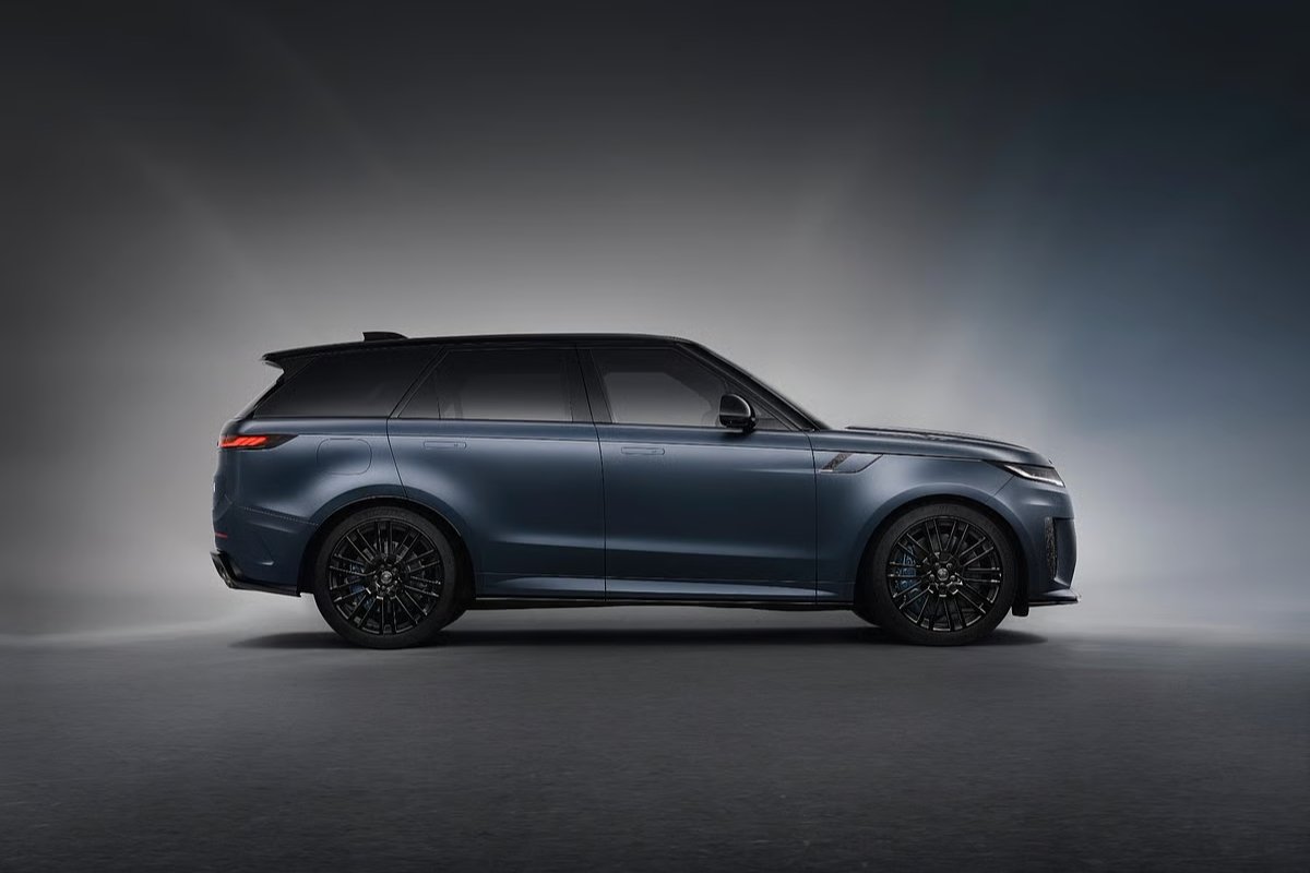 ₹2 करोड़ की शुरूआती कीमत में Range Rover: 750Nm टॉर्क और प्रीमियम फीचर्स से भरपूर