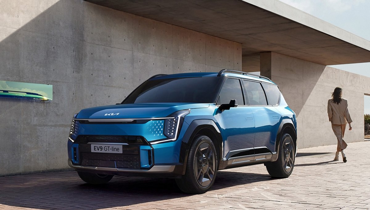 Kia EV9: सिर्फ 24 मिनट में फुल चार्ज, जानिए कीमत और जबरदस्त फीचर्स