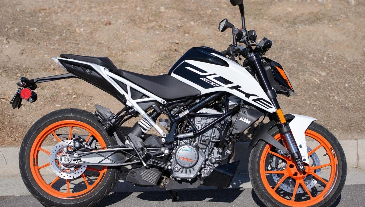 KTM 200 Duke: 140 kmph टॉप स्पीड वाली बाइक, कीमत 1.96 लाख से शुरू
