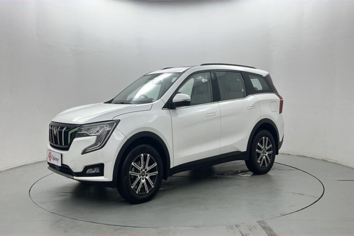 16.57 kmpl माइलेज और 182bhp पावर Mahindra XUV700 बना हर सफर का राजा