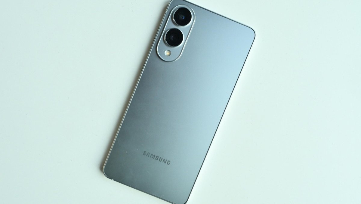 Samsung Galaxy S25 Edge: 200MP कैमरा और Snapdragon 8 Elite के साथ कीमत जानिए