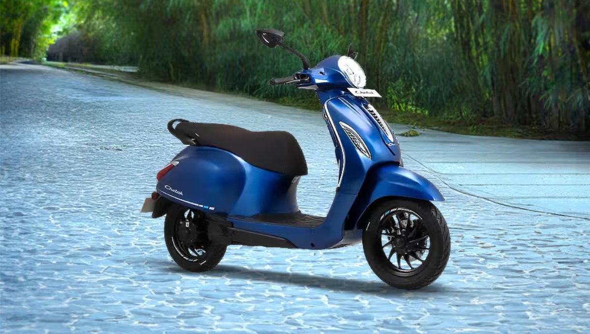 नए ज़माने का Bajaj Chetak 63kmph टॉप स्पीड, 3.25 घंटे में चार्ज, कीमत ₹1.15 लाख से शुरू