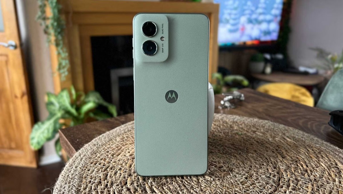 Motorola Moto G55: 15,000 की रेंज में 50MP कैमरा और 5000mAh बैटरी वाला स्मार्टफोन