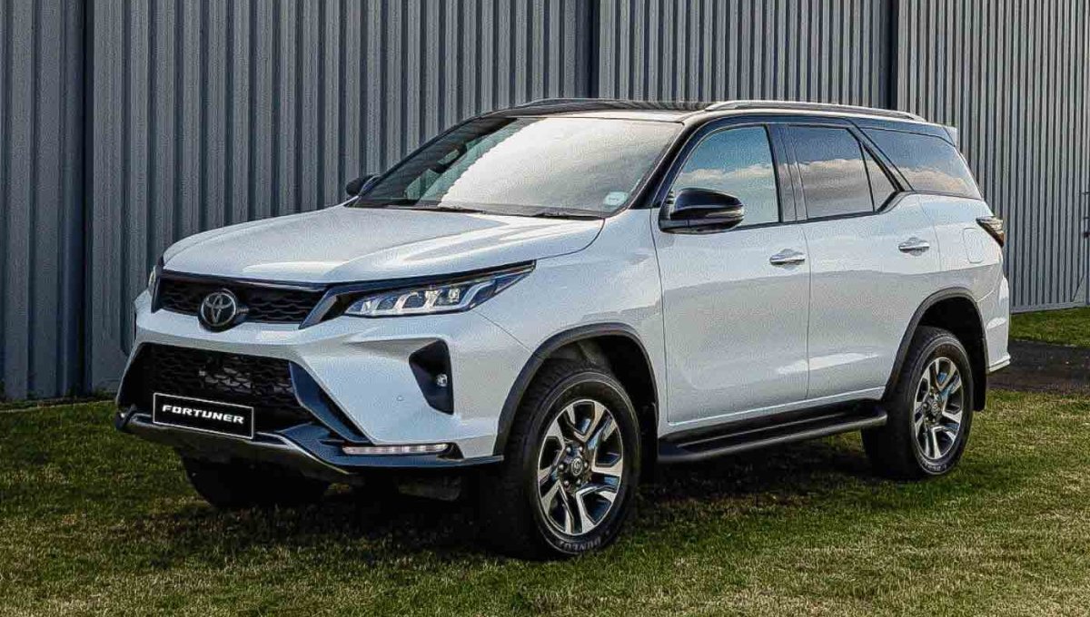 Toyota Fortuner: 30 लाख की कीमत में दमदार 201bhp और 500Nm टॉर्क वाली शानदार SUV