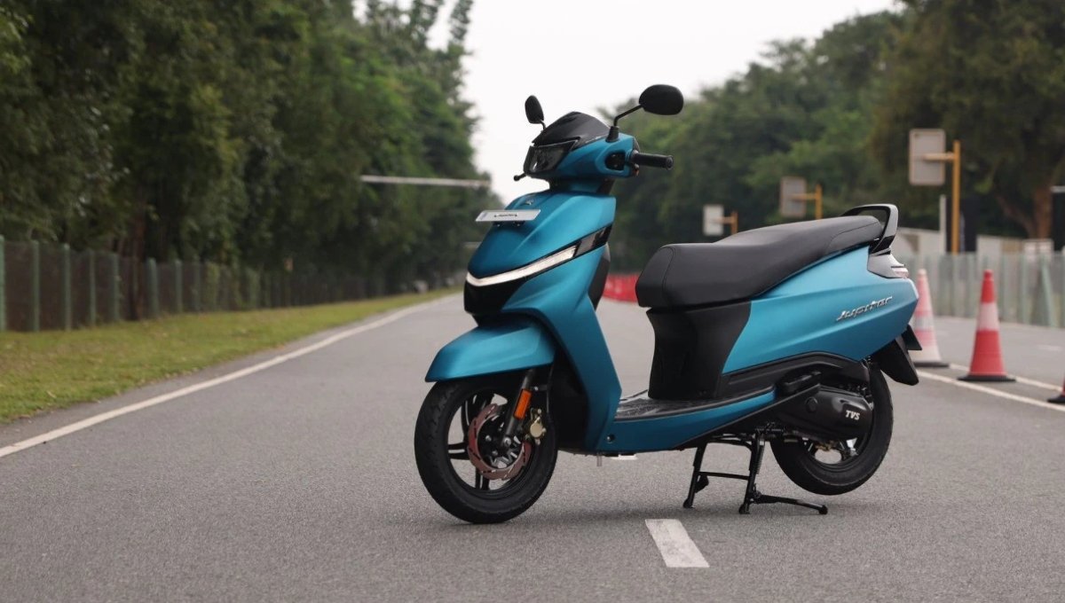 TVS Jupiter: 70,000 में मिल रहा है स्टाइल, कम्फर्ट और दमदार माइलेज वाला स्कूटर