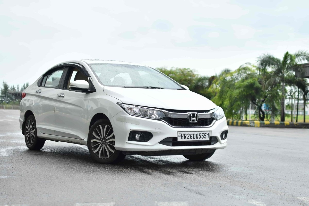 Honda City: ₹12 लाख में लक्ज़री लुक, दमदार फीचर्स और शानदार परफॉर्मेंस का भरोसा