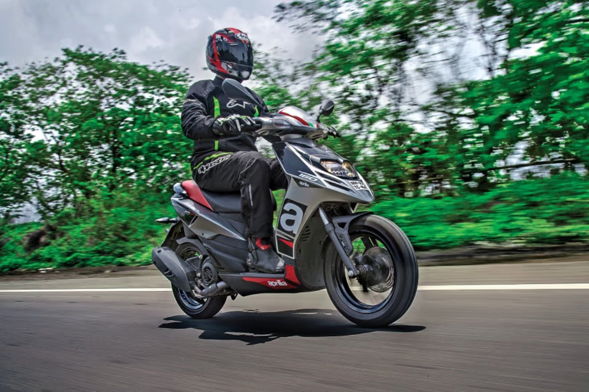 1.30 लाख में मिलेगी 100 kmph की स्पीड और डिजिटल फीचर्स वाली Aprilia SR 160
