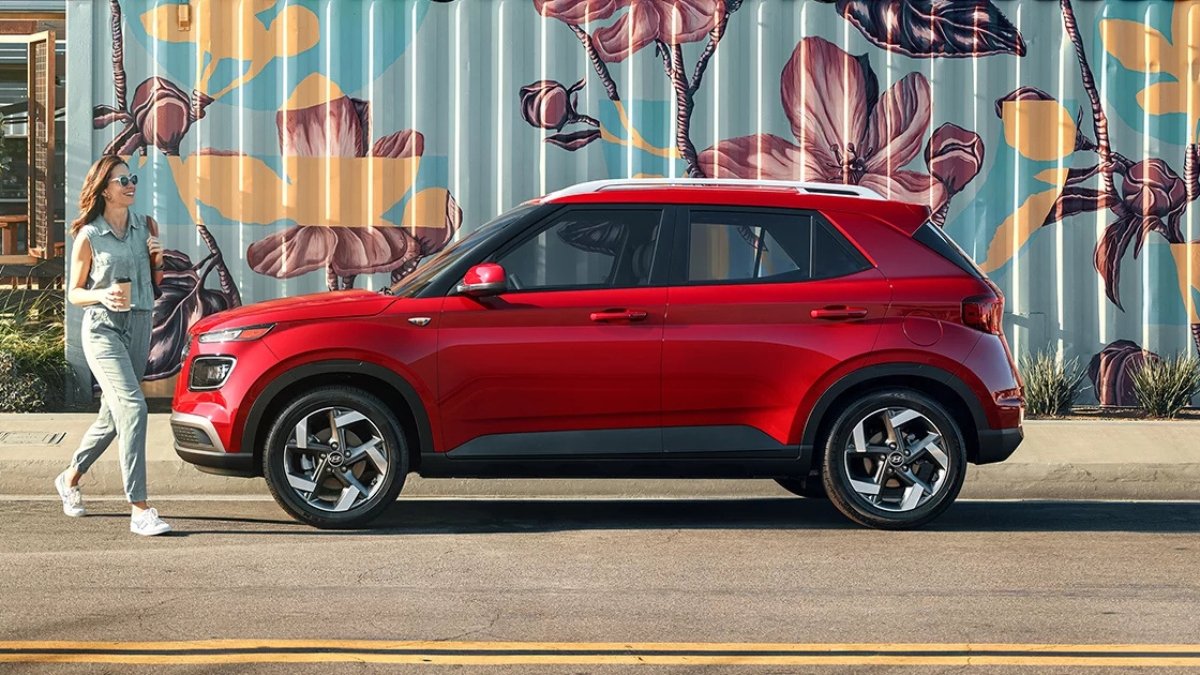 7.94 लाख से शुरू होने वाली Hyundai Venue में मिलते हैं शानदार लुक, 6 एयरबैग और जबरदस्त माइलेज