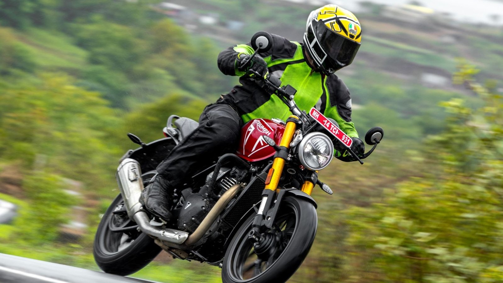 Triumph Speed 400: सिर्फ ₹2.33 लाख में मिल रही है रॉयल लुक वाली दमदार बाइक जानिए फीचर्स
