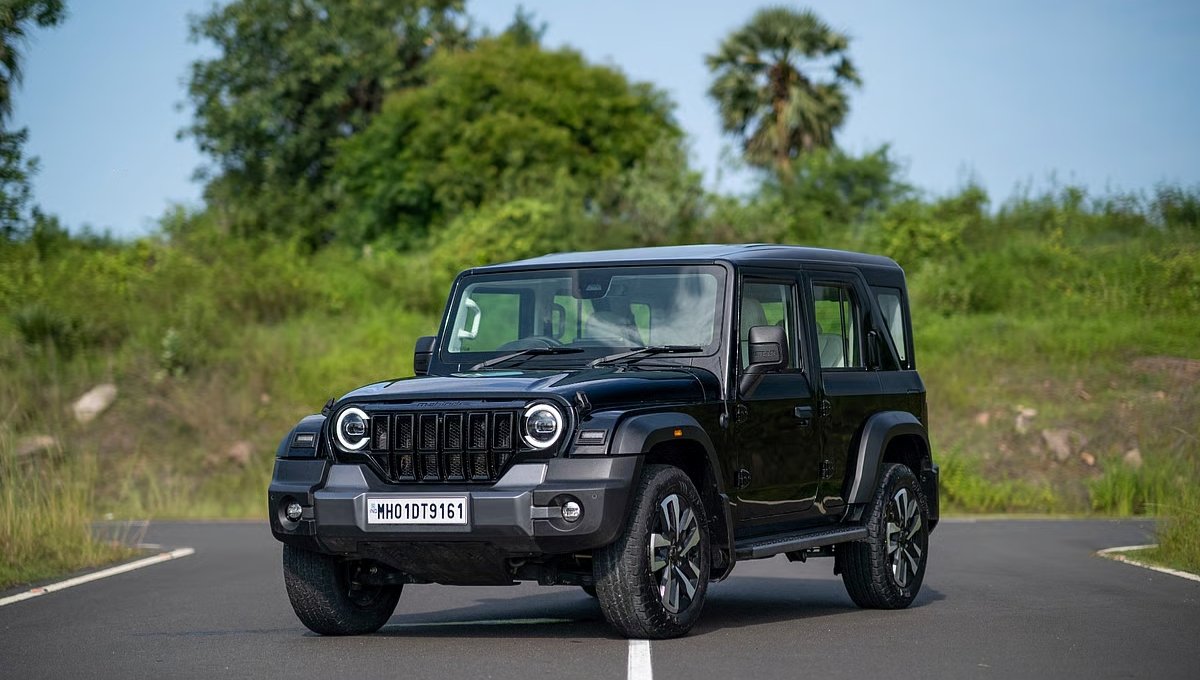 Mahindra Thar ROXX: 15 लाख में मिलेगी 4WD ताक़त, लग्ज़री फीचर्स और 5 स्टार सेफ्टी का दम