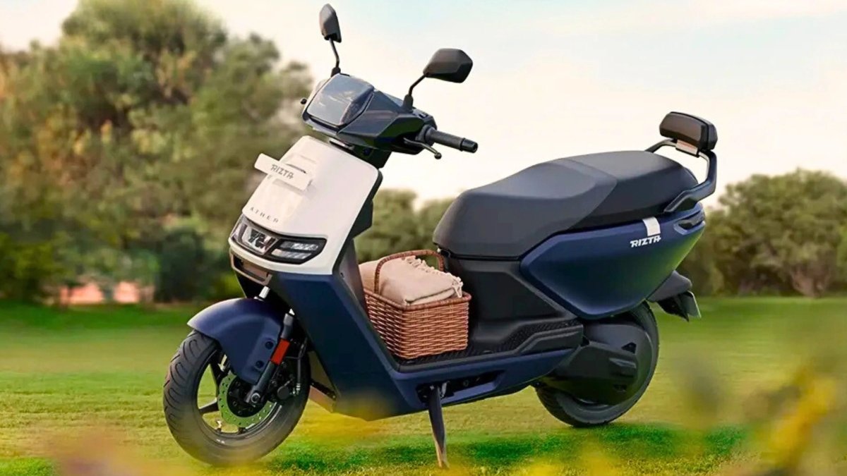 Ather Rizta: दमदार 80 kmph स्पीड और 34L स्टोरेज वाला इलेक्ट्रिक स्कूटर, कीमत बेहद किफायती