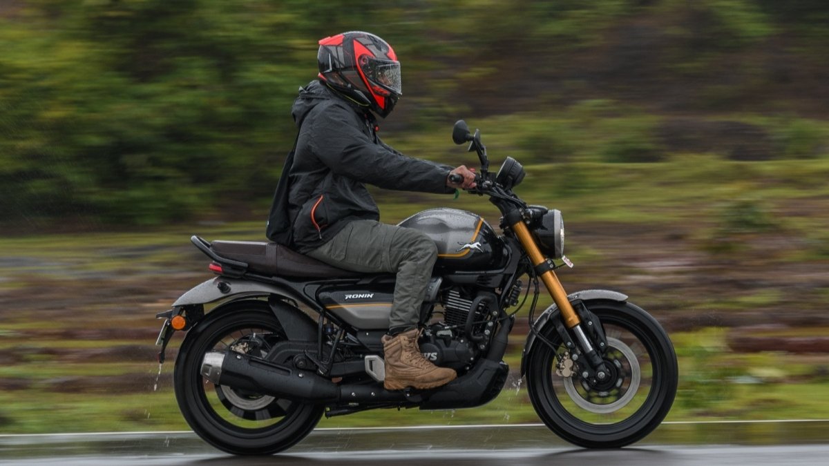 TVS Ronin 1.49 लाख में 225cc की दमदार ताकत और SmartXonnect फीचर्स के साथ नई शुरुआत
