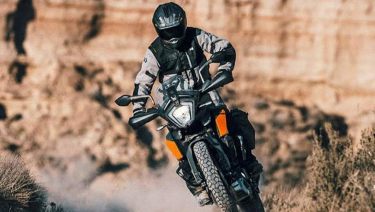 KTM 250 Adventure: 2.46 लाख में पाएं दमदार 248cc इंजन और 140 Kmph टॉप स्पीड