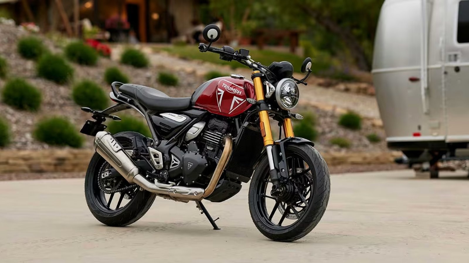 Triumph Speed 400: सिर्फ ₹2.33 लाख में मिल रही है रॉयल लुक वाली दमदार बाइक जानिए फीचर्स