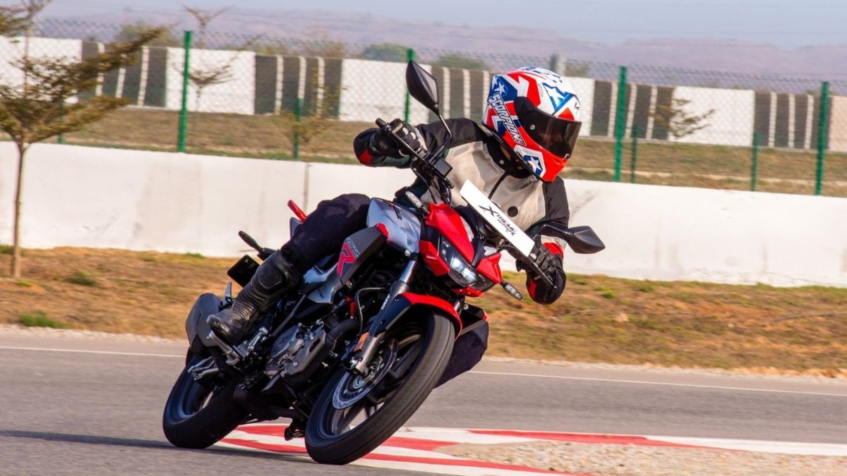 Hero Xtreme 125R का जलवा 124.7cc पावरफुल इंजन, सिर्फ 95,000 में मिलेगी ये बाइक