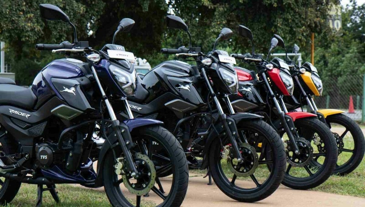 TVS Raider 125: 95,219 की कीमत में मिले दमदार फीचर्स और 99kmph की रफ्तार