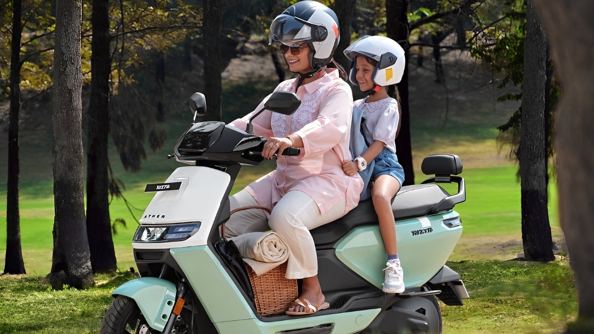 Ather Rizta: दमदार 80 kmph स्पीड और 34L स्टोरेज वाला इलेक्ट्रिक स्कूटर, कीमत बेहद किफायती